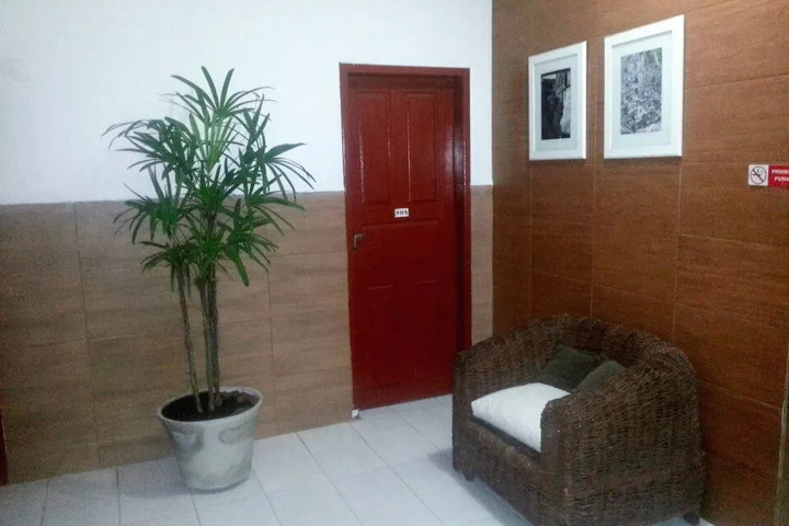 Room 14 of 25
