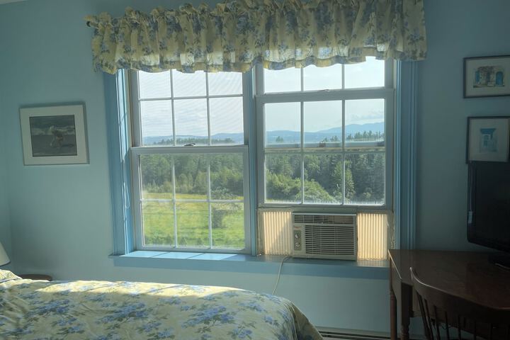 Room 13 of 91