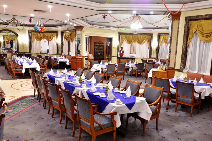 Dining 60 of 112