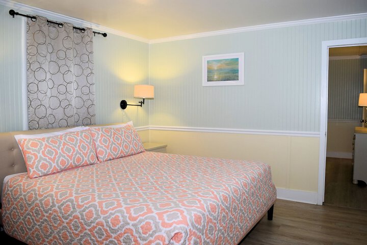 Room 12 of 309