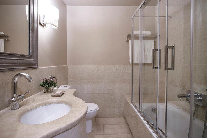 Bathroom Interior Photo