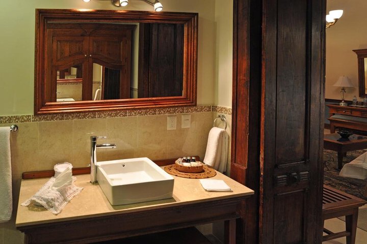 Photo 10