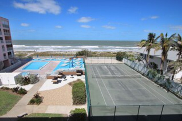 Pool 19 of 29