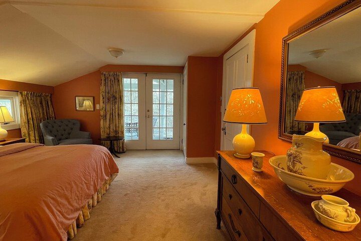 Room 87 of 148