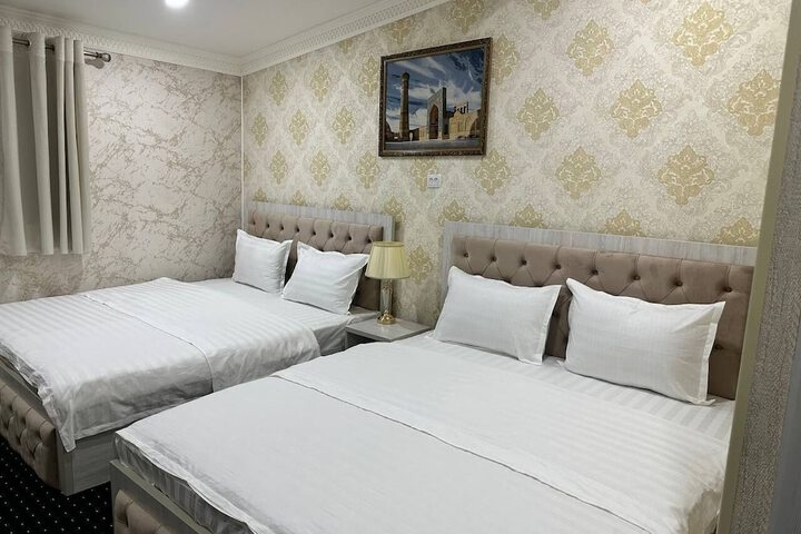 Room 11 of 24