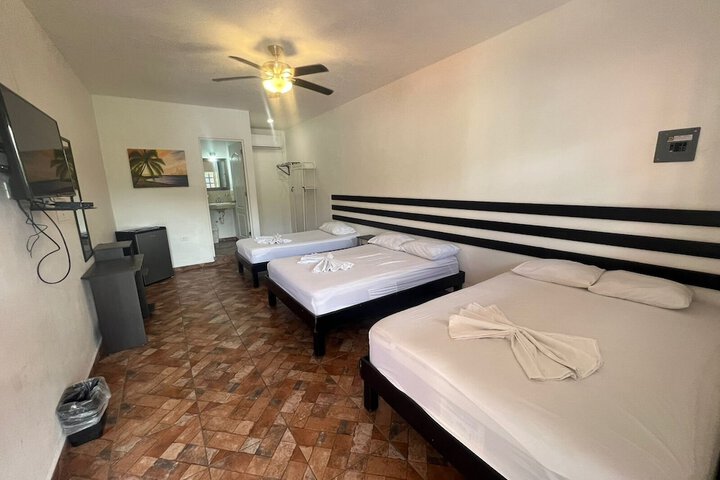 Room 4 of 17