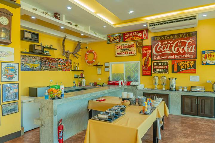 Dining 93 of 135