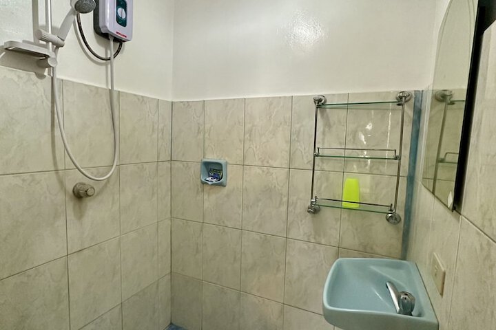 Room 57 of 122