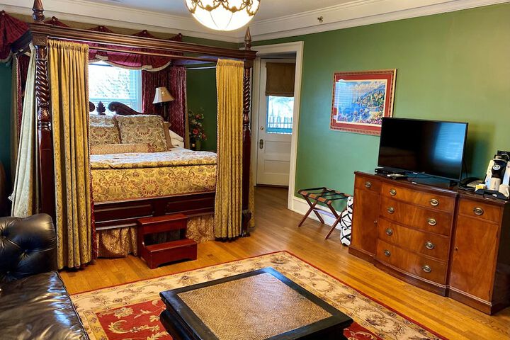 Room 42 of 92