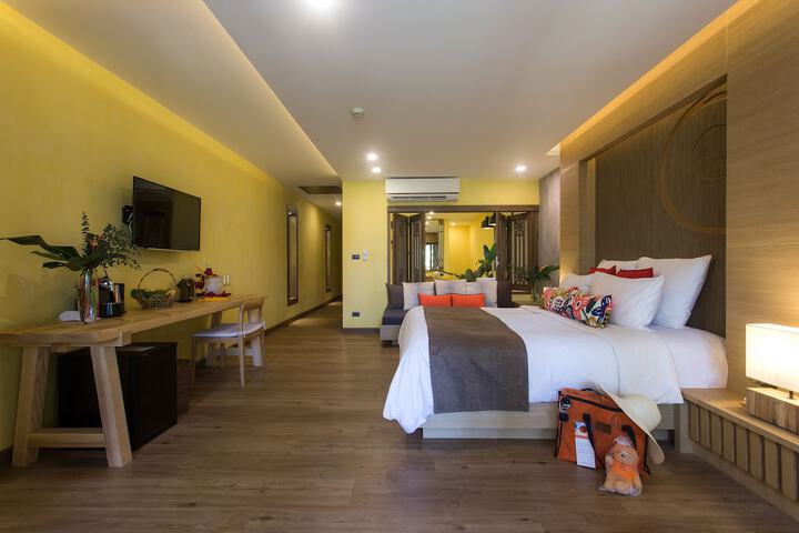 Room 13 of 125