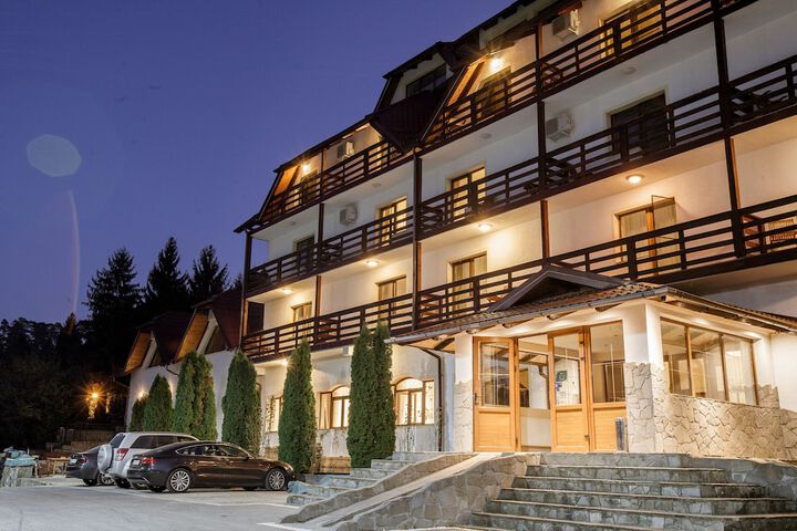 Hotel 66 of 84