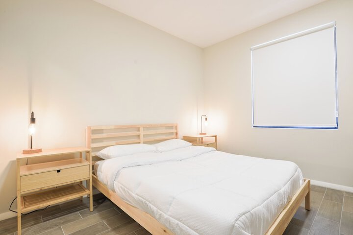 Room 7 of 122