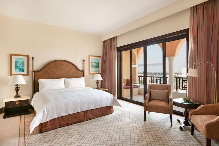 Room 20 of 159