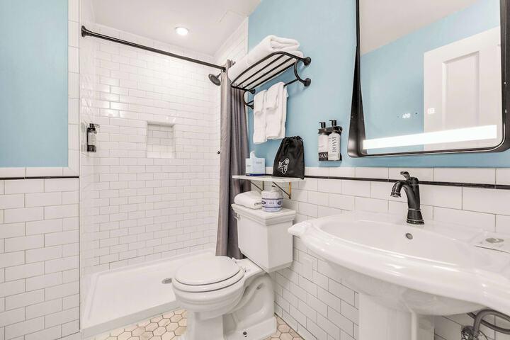 Bathroom shower