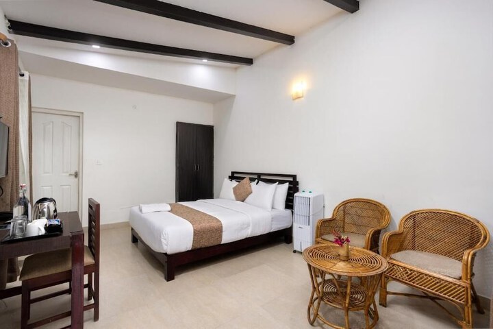 Room 3 of 45