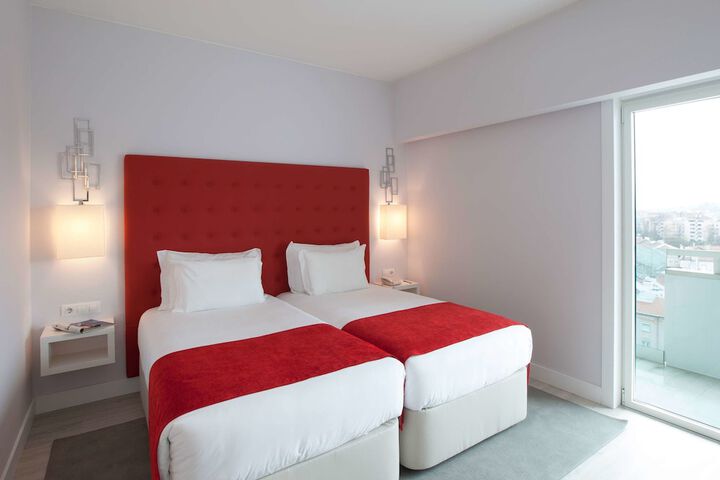 Room 6 of 73