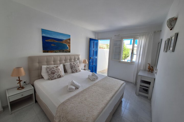 Evi Evan Hotel in Syros