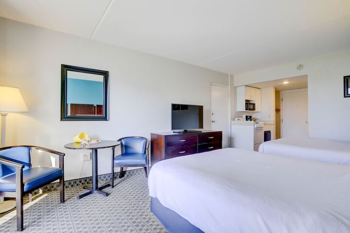 2 Double Beds Poolside (1 of 7)