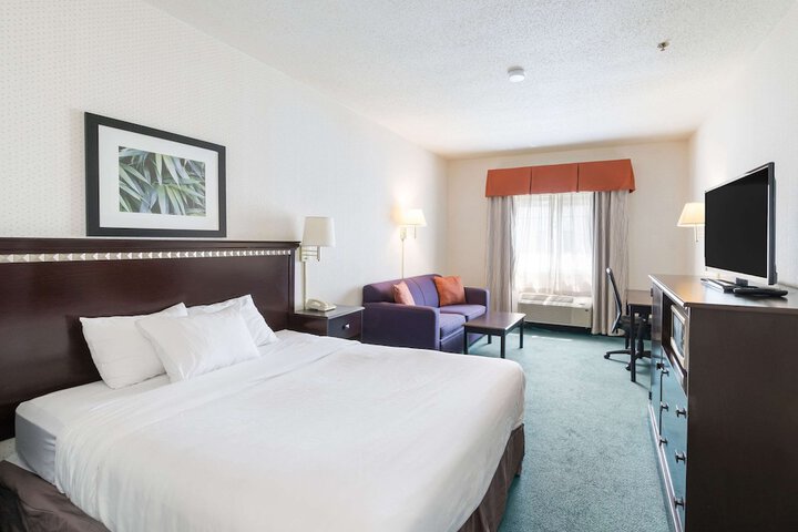 Room 20 of 42