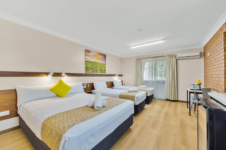 Room 46 of 105
