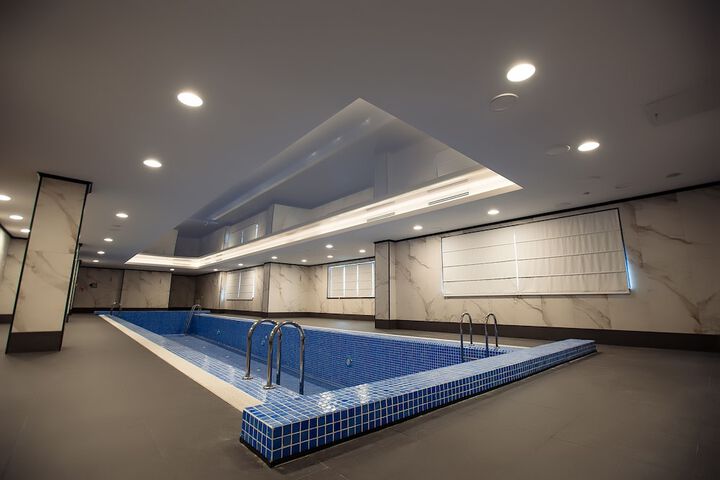 Pool 36 of 84