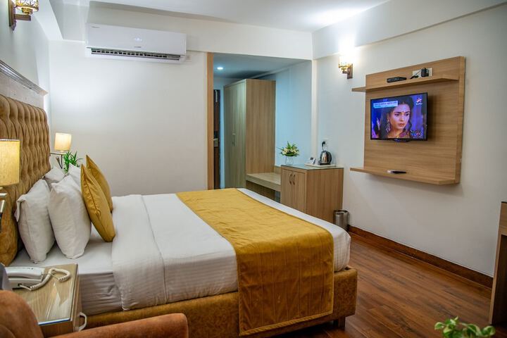 Room 22 of 49