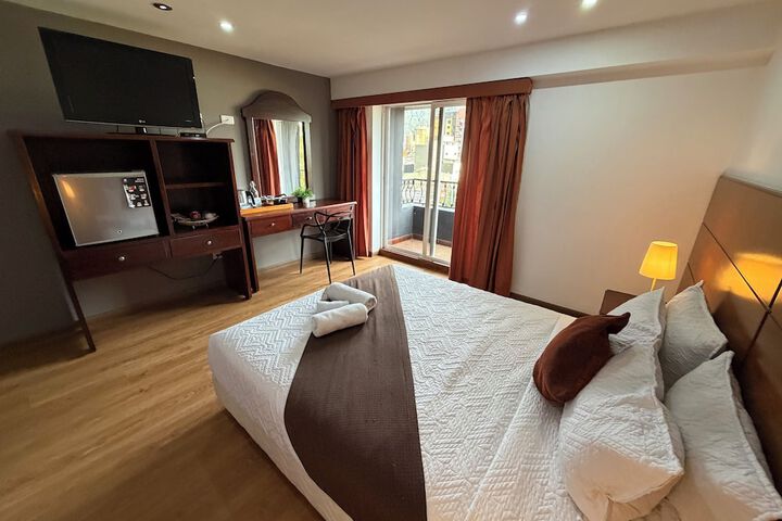 Room 14 of 73