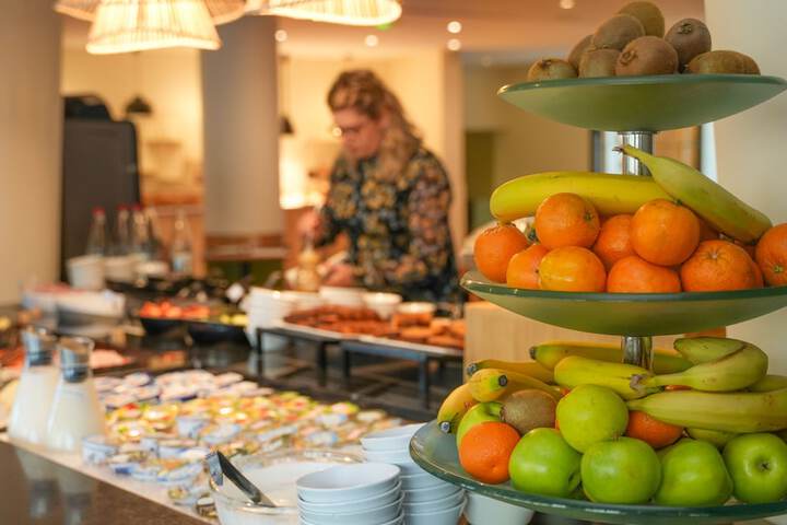 Breakfast/Coffee Service 82 of 184