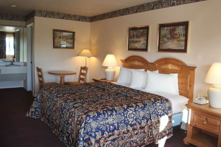 Room 9 of 61