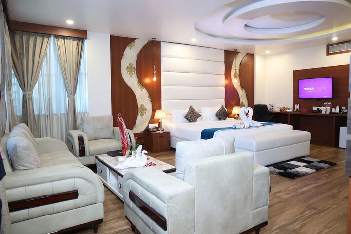 Room 4 of 35