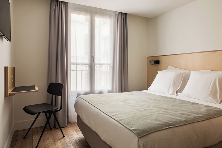 Room 25 of 64