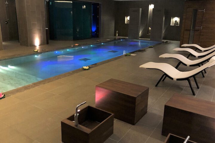 Spa 44 of 55
