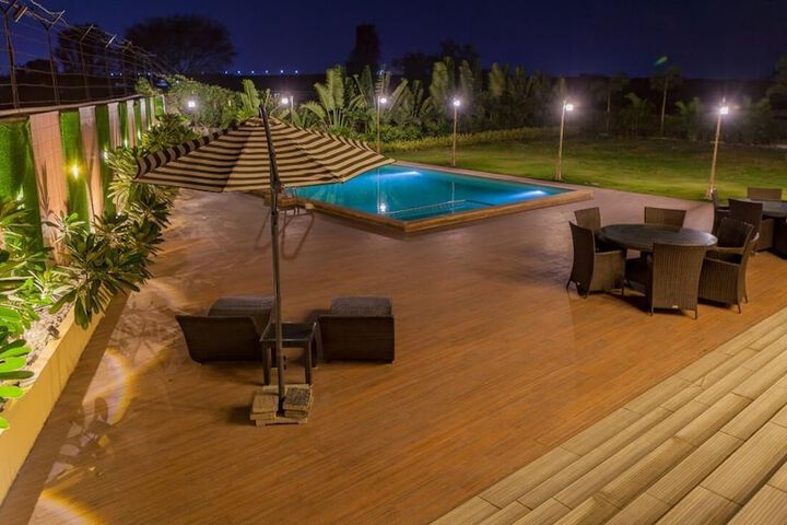 Pool 17 of 31