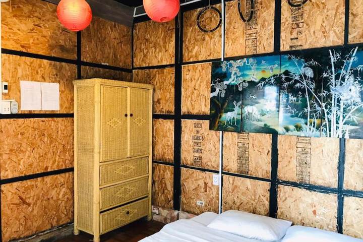 Room 22 of 29