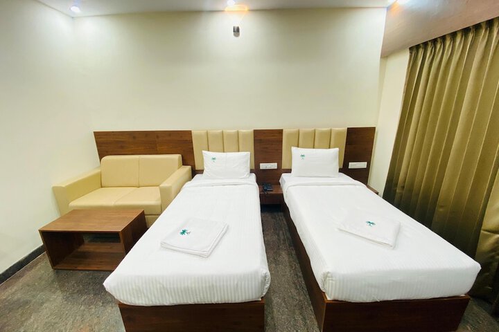 Room 16 of 35