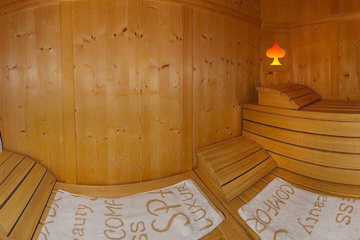 Spa 18 of 36
