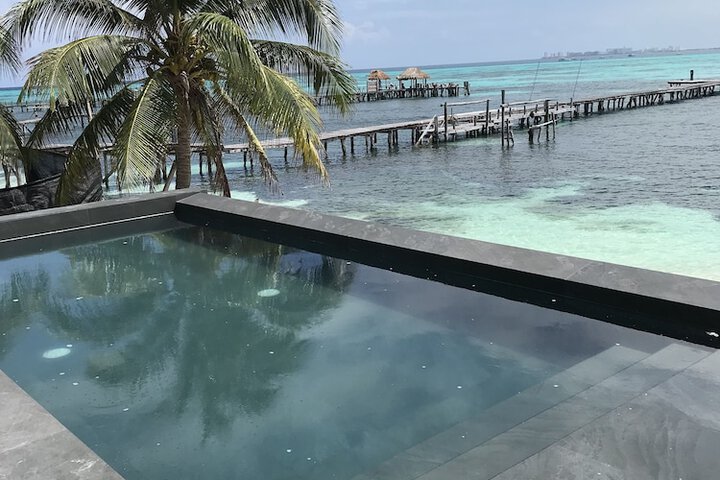 Pool 70 of 102