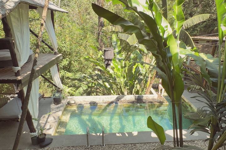 Pools & Facilities