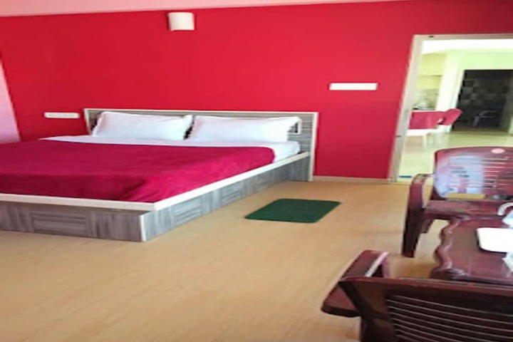 Room 3 of 10