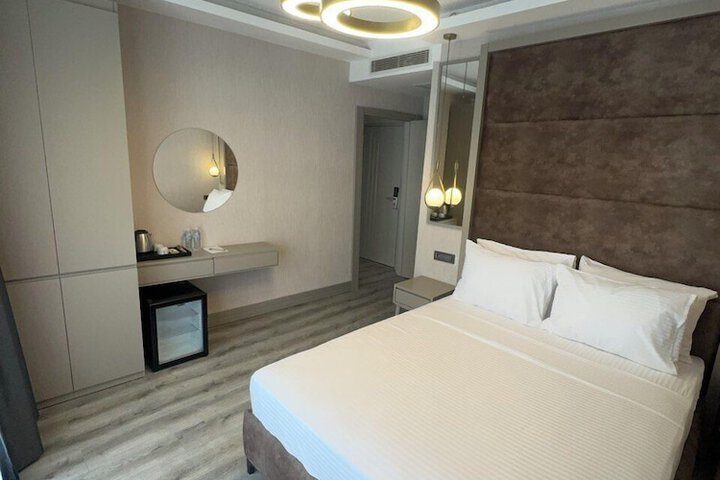 Room 30 of 42