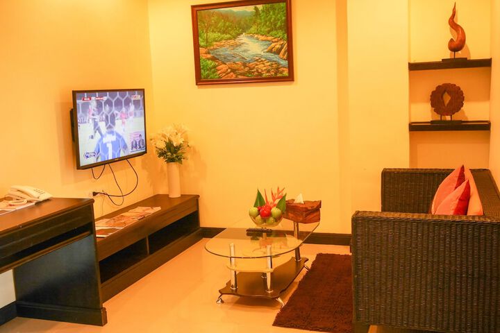 Room 18 of 60