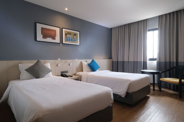 Room 18 of 44