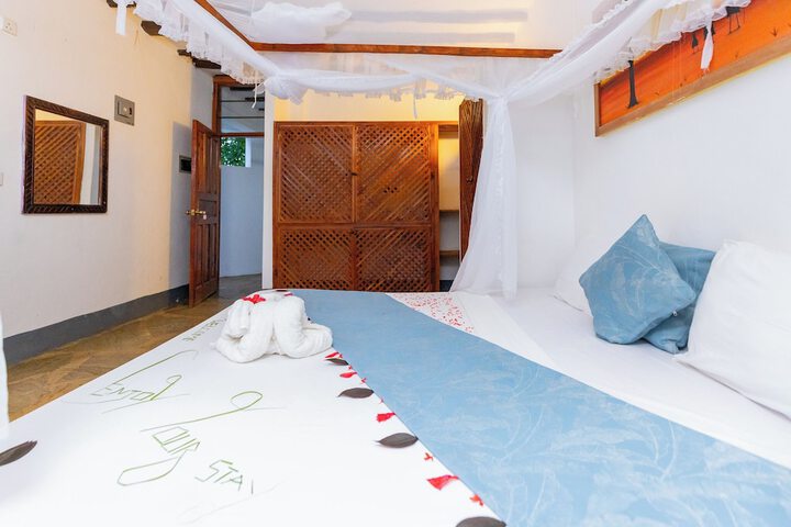 Room 13 of 47