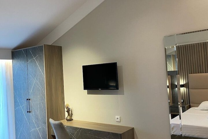 Room 50 of 132