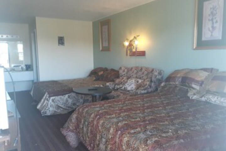 Room 13 of 13