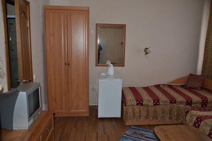 Room 7 of 15
