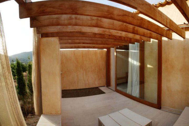 Terrace/Patio 32 of 34