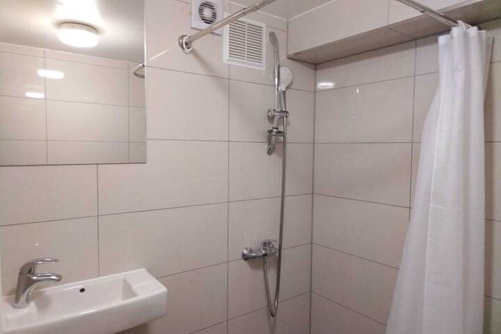 Room 189 of 283