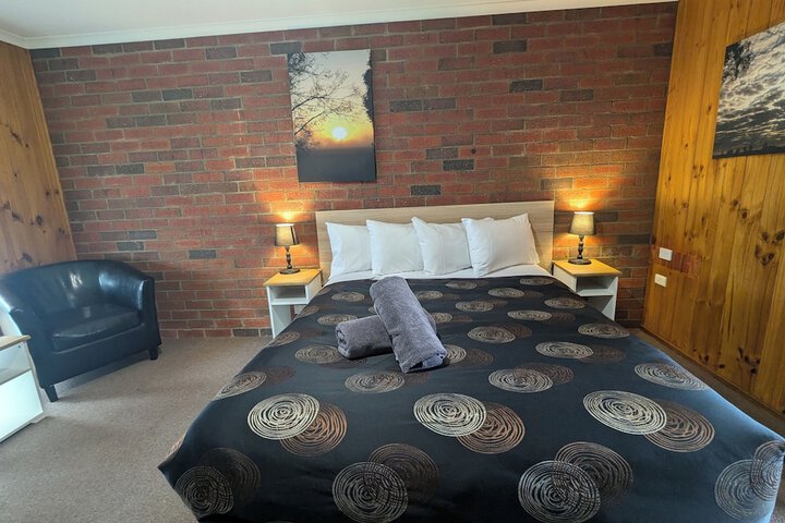 Room 16 of 74