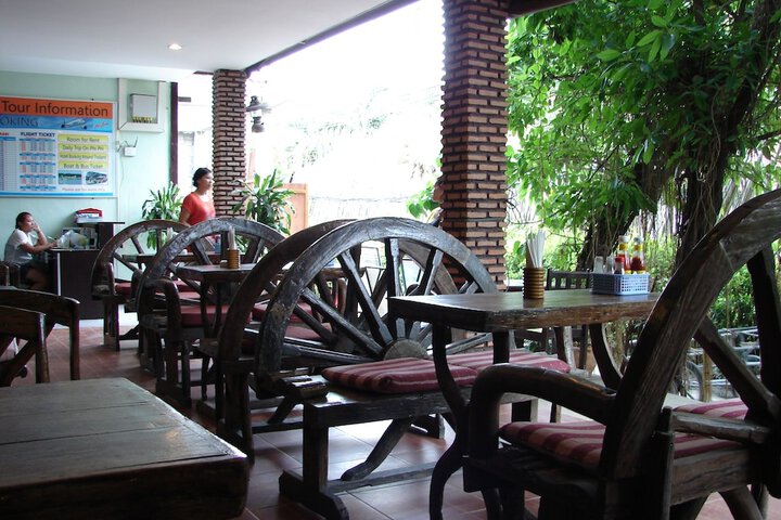 Dining Photos